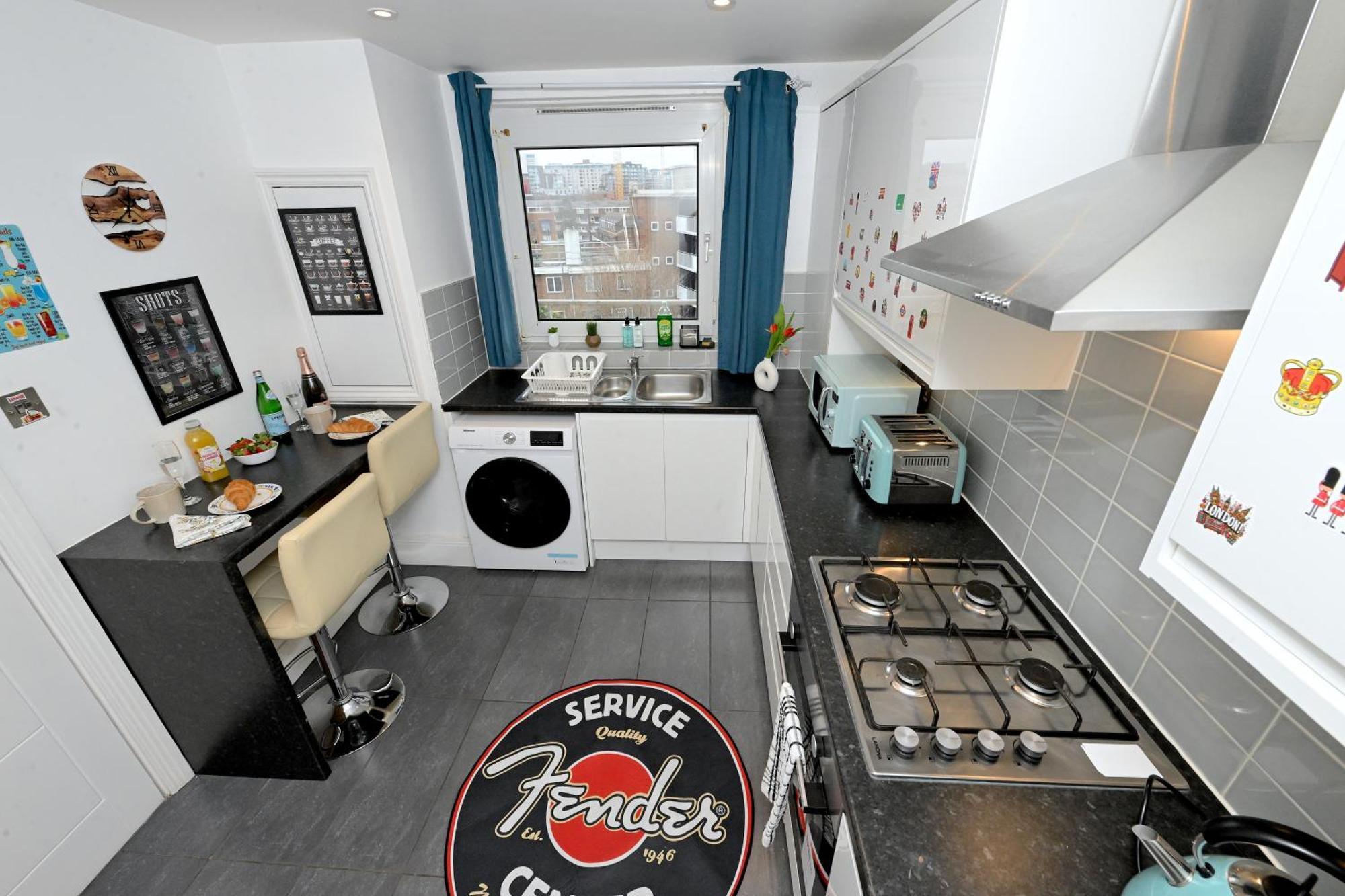 Superb 4 Bedroom Flat In The Heart Of Camden Town London Exterior photo