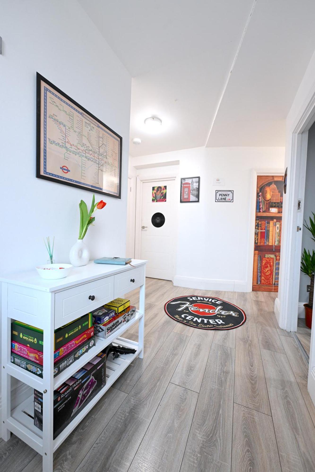 Superb 4 Bedroom Flat In The Heart Of Camden Town London Exterior photo